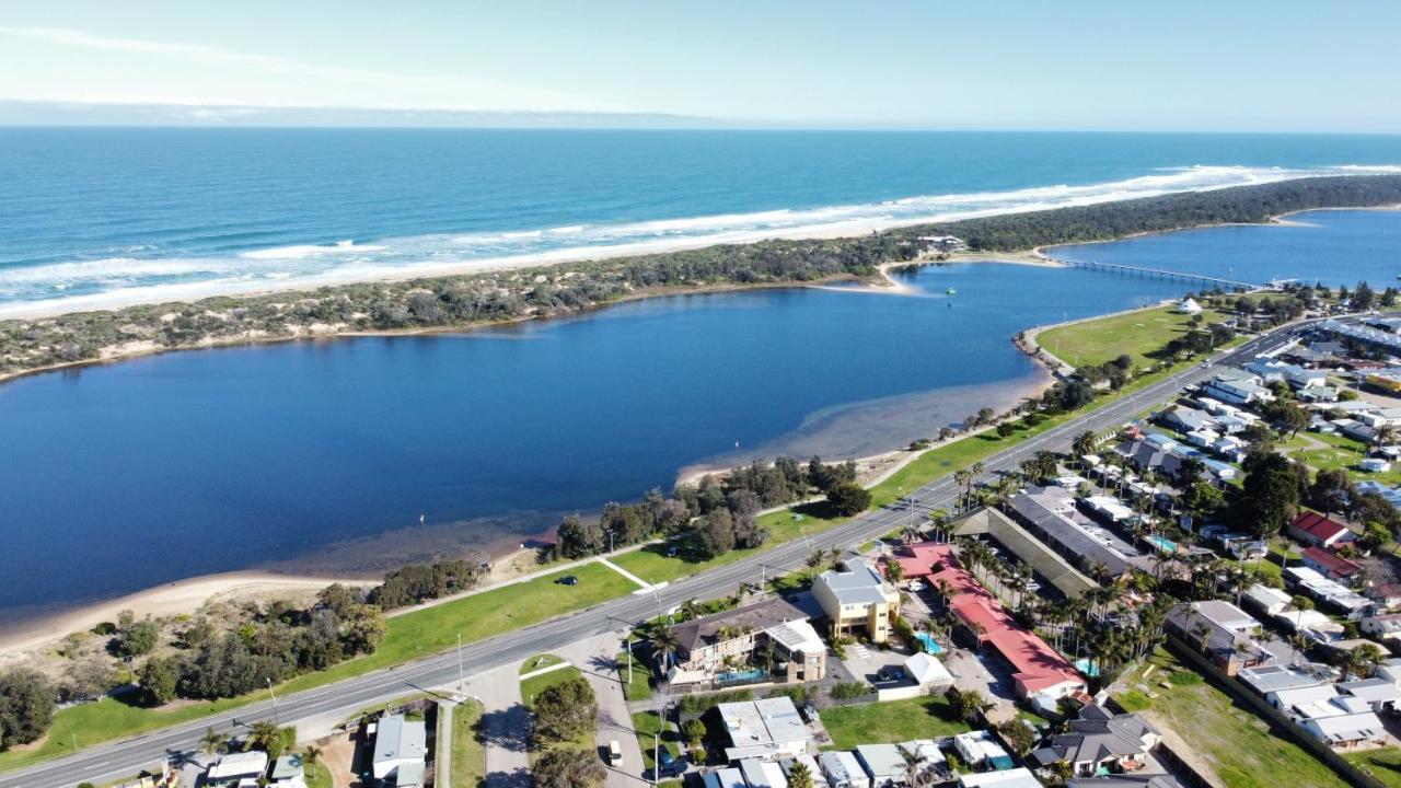 Cunningham Shore Motel Lakes Entrance Exterior photo